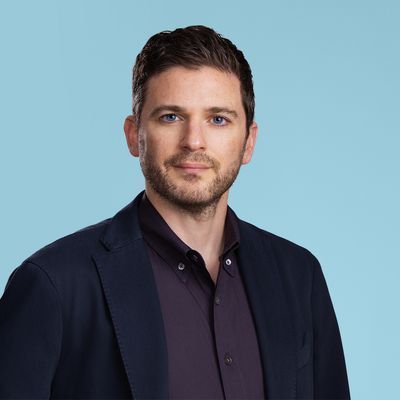 Andrew Caplan, Associate